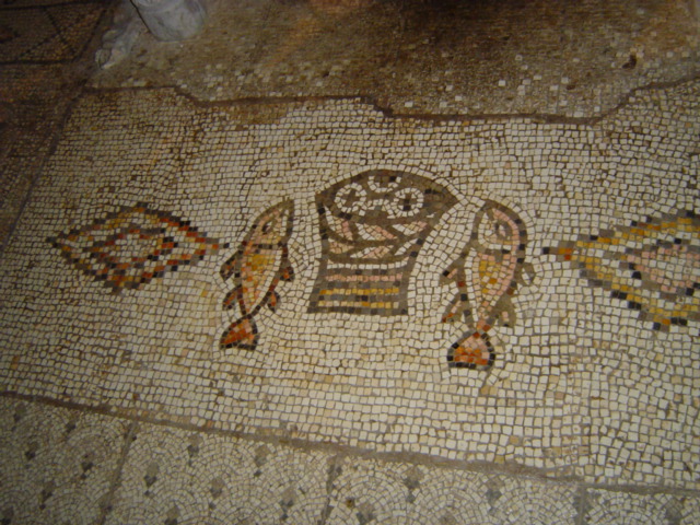 mosaque de la multiplication des pains  Tabga