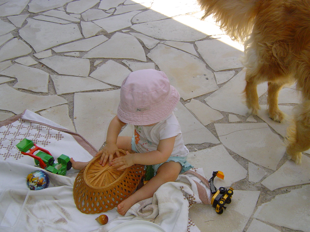 Marion est trs occupe par ses jeux