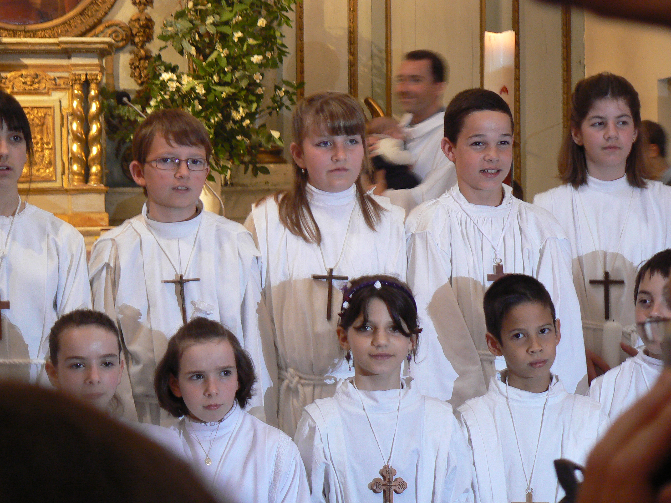 Marine-Ocane et son groupe  l'Eglise de Bois le Roi