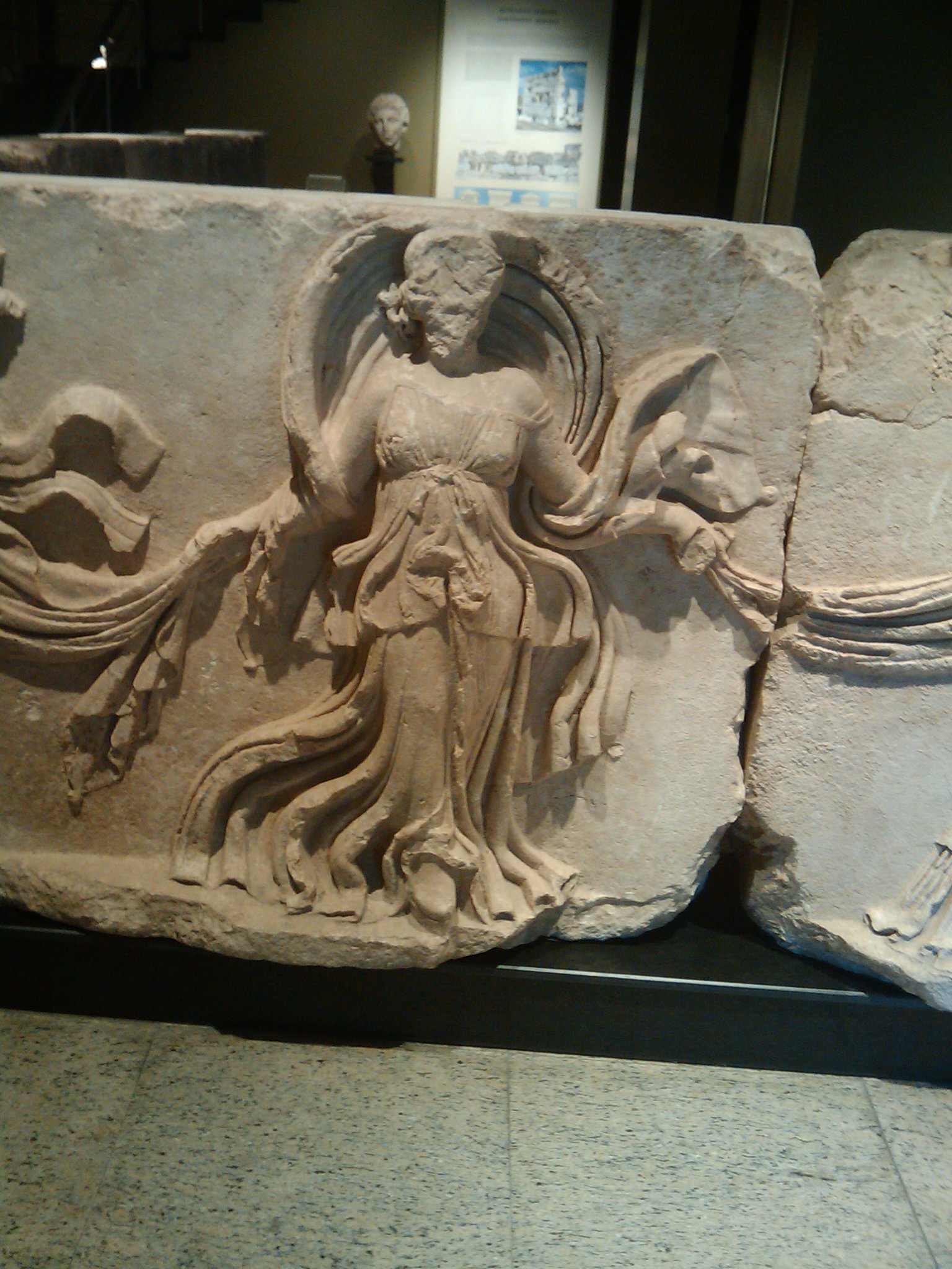 panneau dcoratif du temple de Sagalassos 